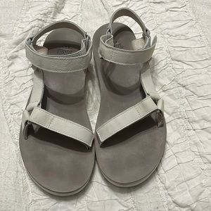 white leather midform tevas